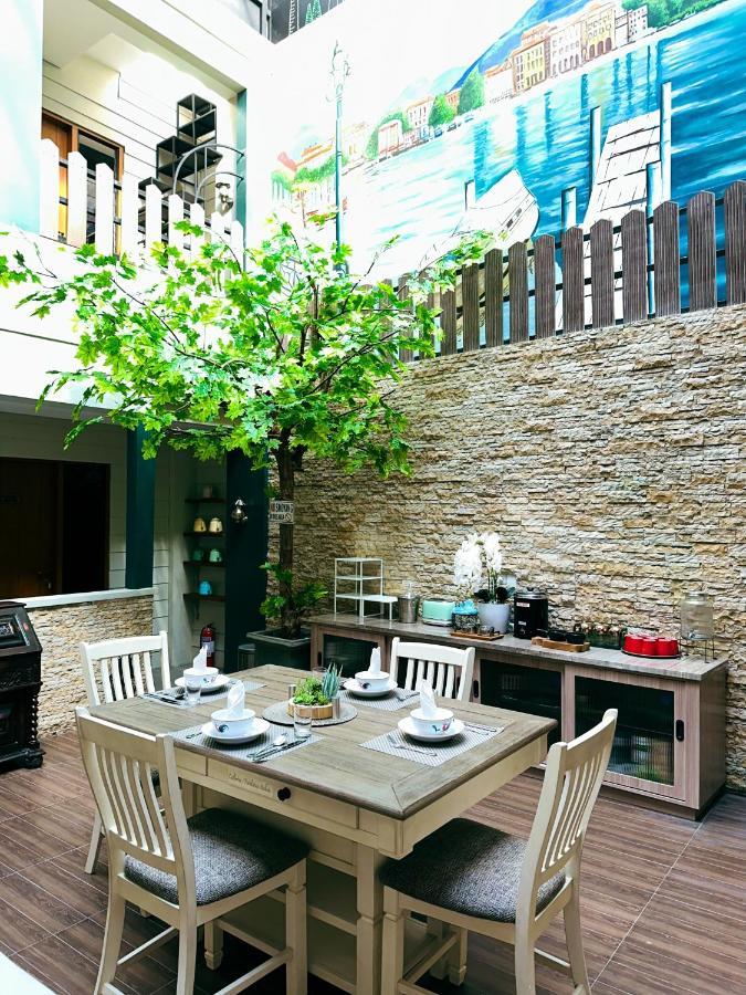 Lugano Arte Homestay Джакарта Экстерьер фото